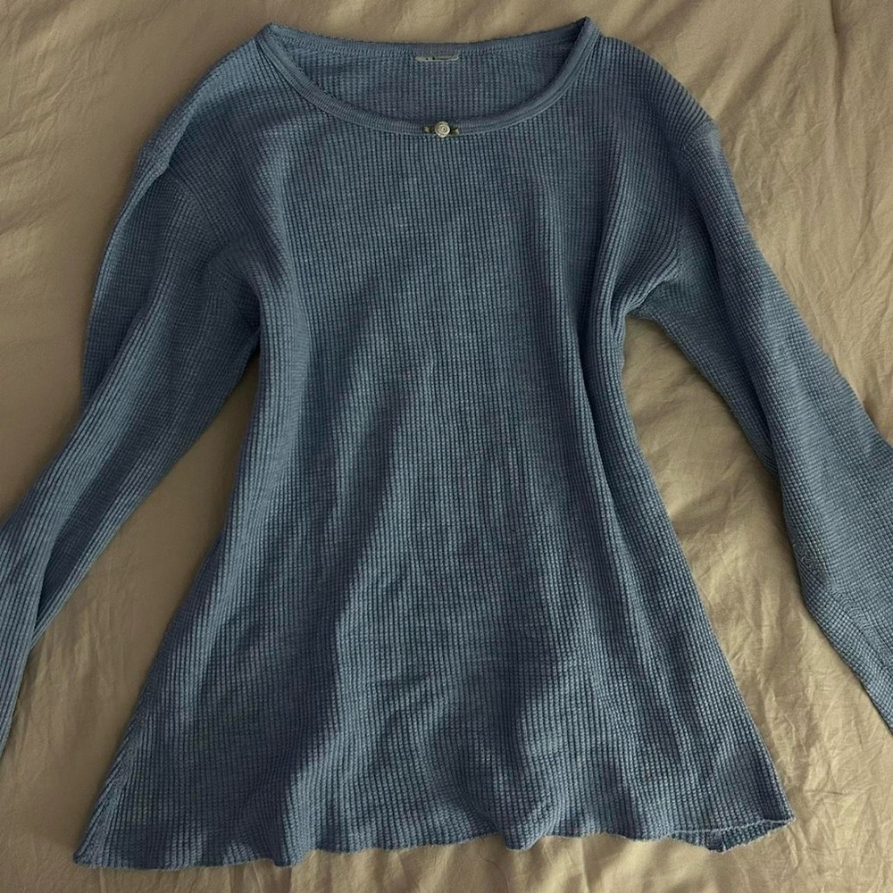 Elegant Blue Ribbed Knit Top